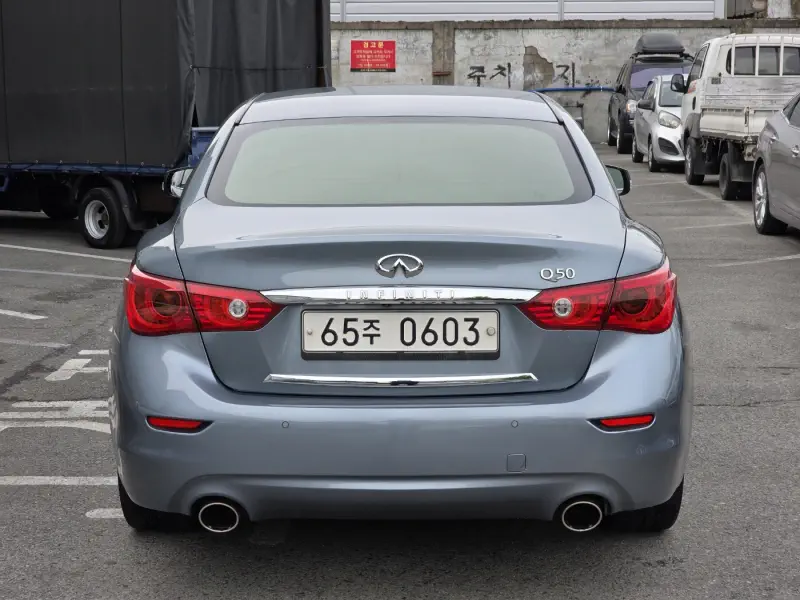 Infiniti Q50