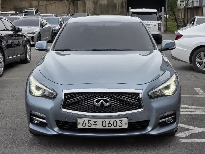 Infiniti Q50