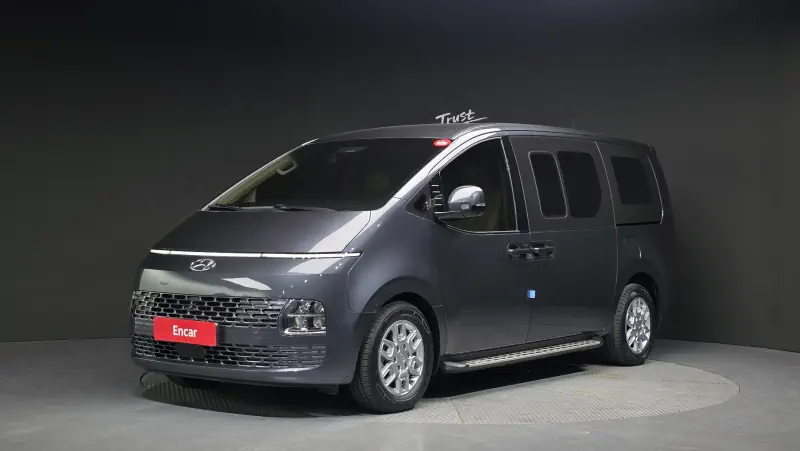 Hyundai Staria