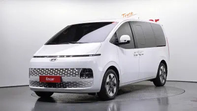 Hyundai Staria