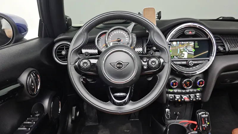 MINI Cooper Convertible