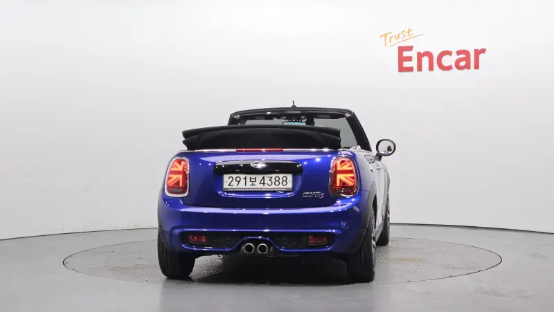 MINI Cooper Convertible