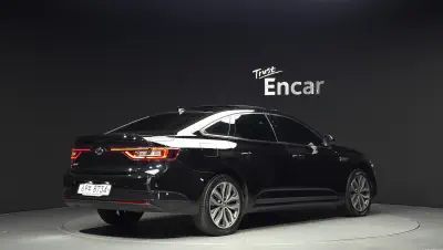 Renault SM6