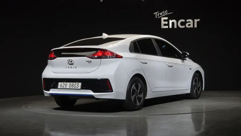 Hyundai Ioniq
