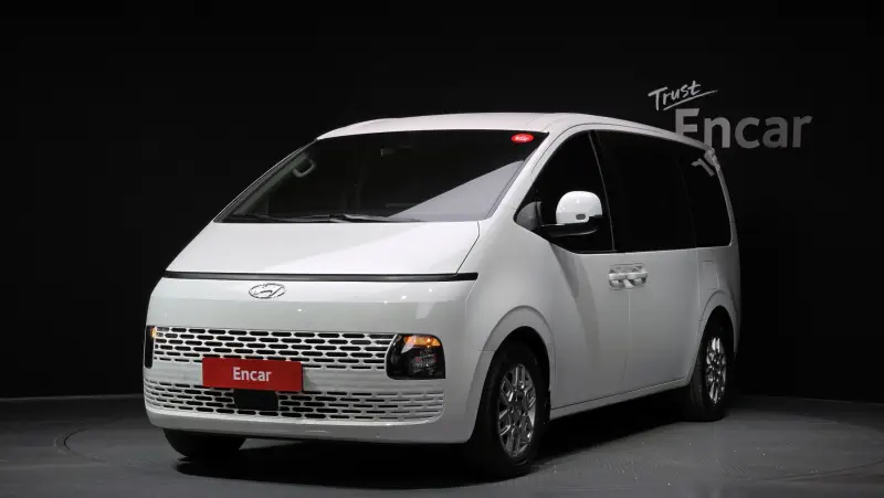 Hyundai Staria