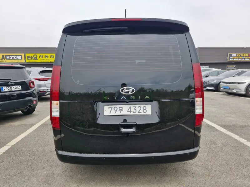 Hyundai Staria