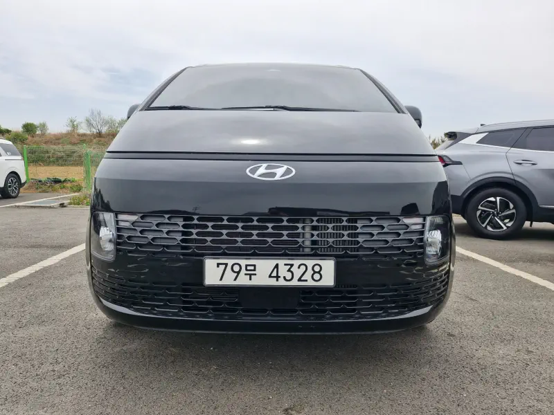 Hyundai Staria