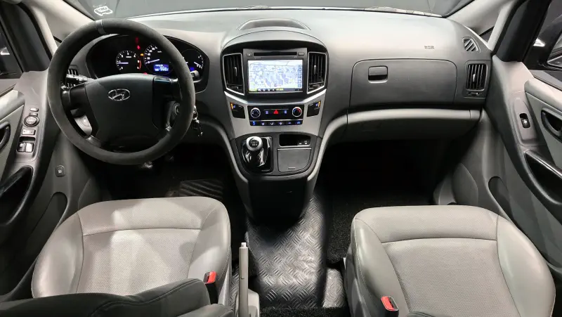 Hyundai Grand Starex