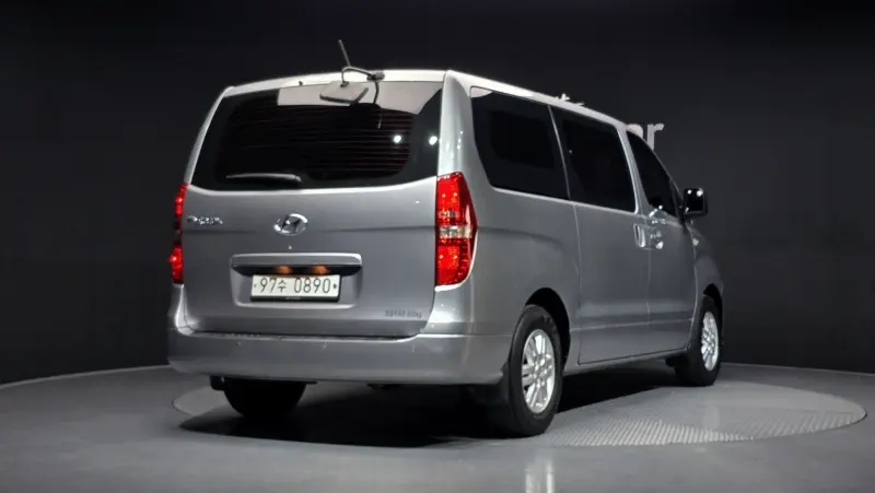 Hyundai Grand Starex