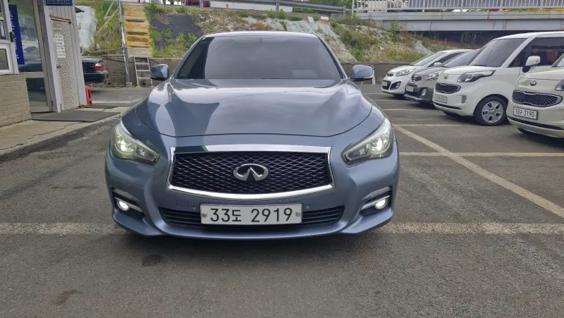 Infiniti Q50
