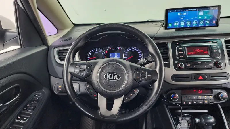Kia Carens