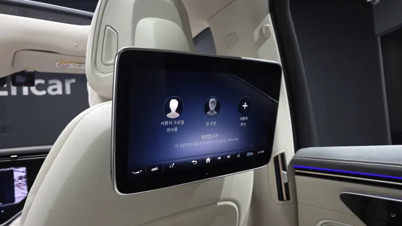 Mercedes-Benz EQS SUV