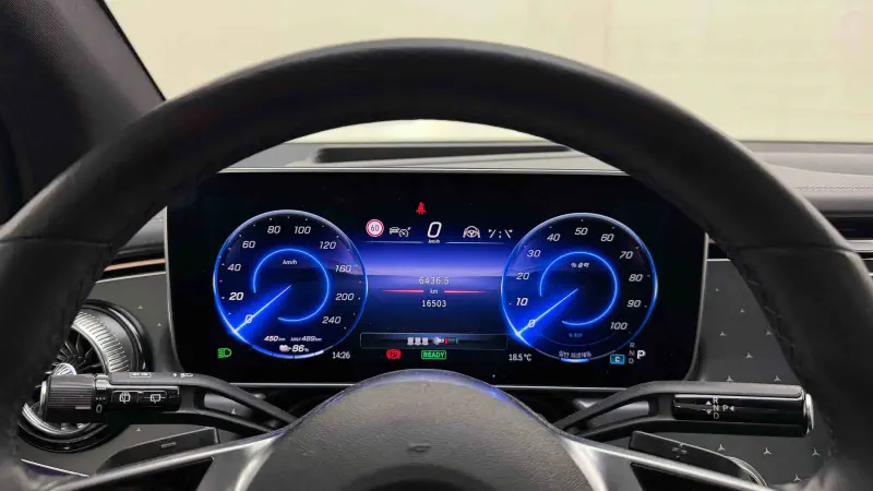 Mercedes-Benz EQE
