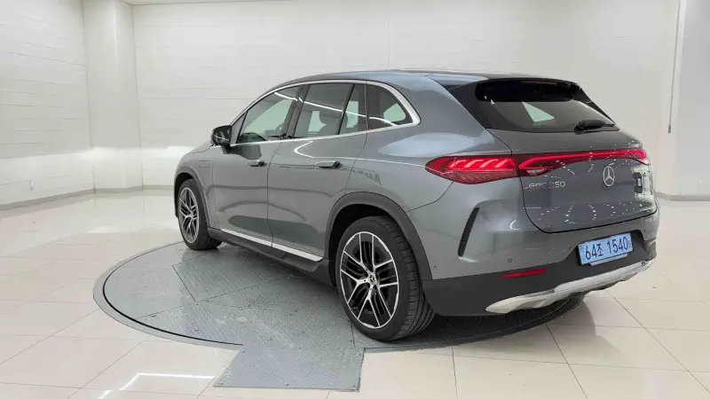 Mercedes-Benz EQE