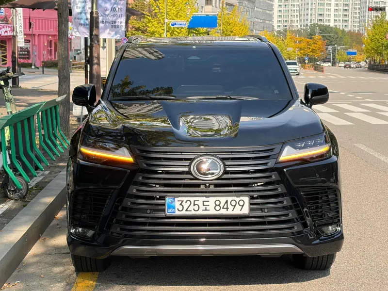 Lexus LX570