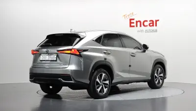 Lexus NX300h