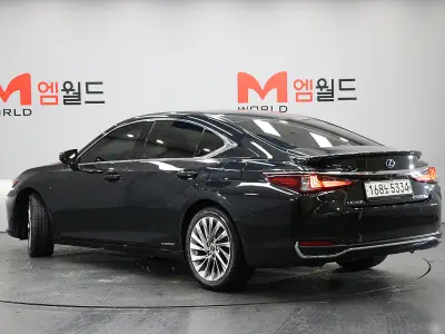 Lexus ES300h