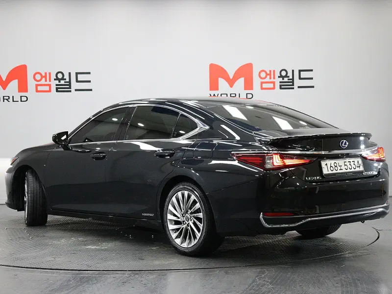 Lexus ES300h