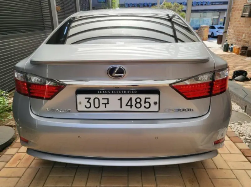 Lexus ES300h