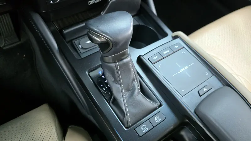 Lexus ES300h