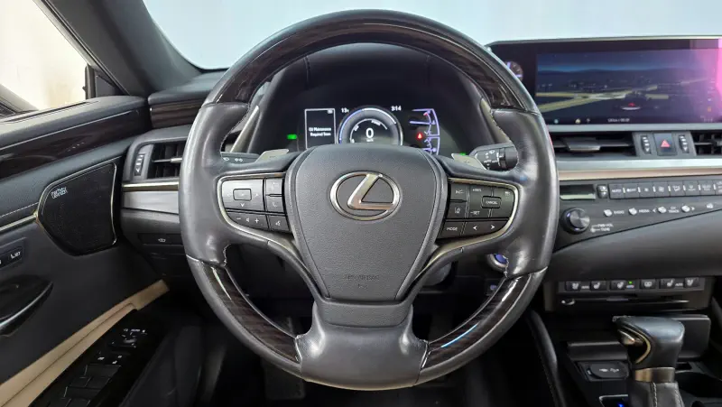 Lexus ES300h