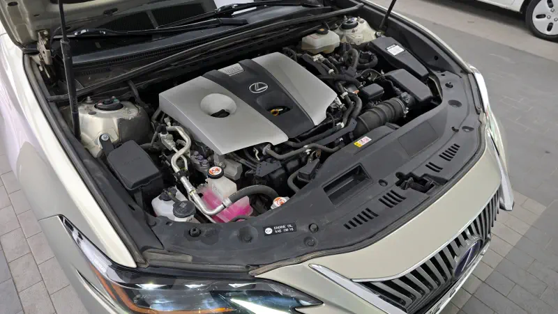 Lexus ES300h