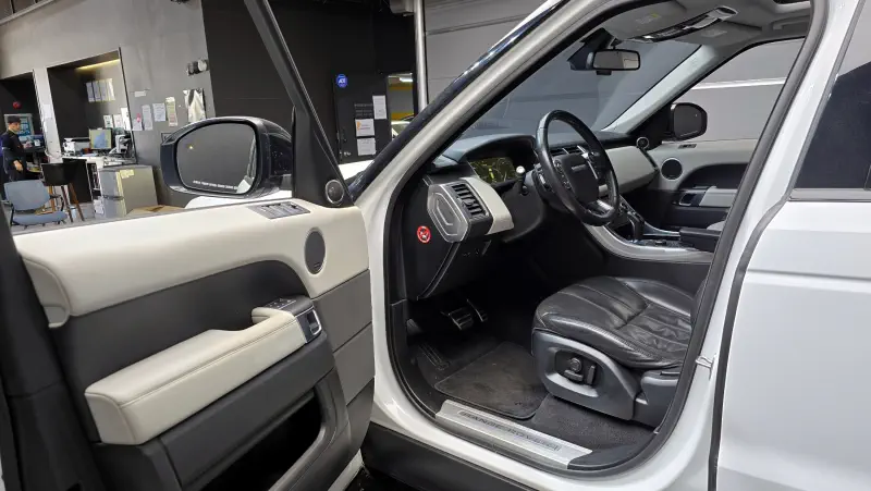 Land Rover RANGE ROVER SPORT