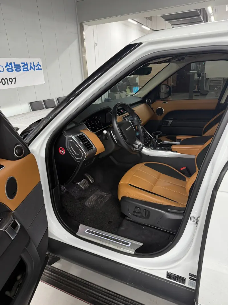 Land Rover RANGE ROVER SPORT