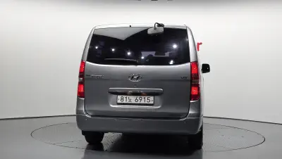 Hyundai Grand Starex