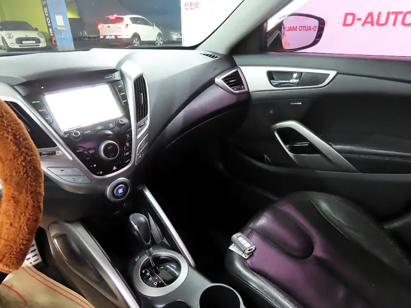 Hyundai Veloster