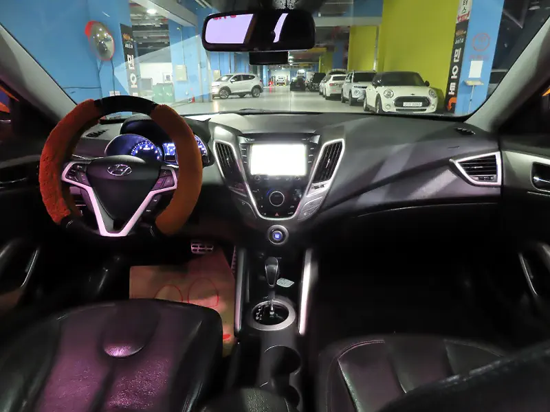 Hyundai Veloster