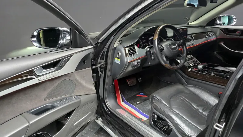 Audi A8