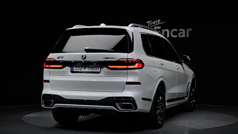 BMW X7