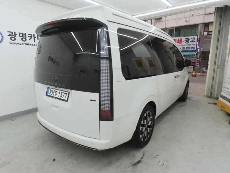 Hyundai Staria