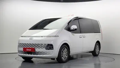 Hyundai Staria