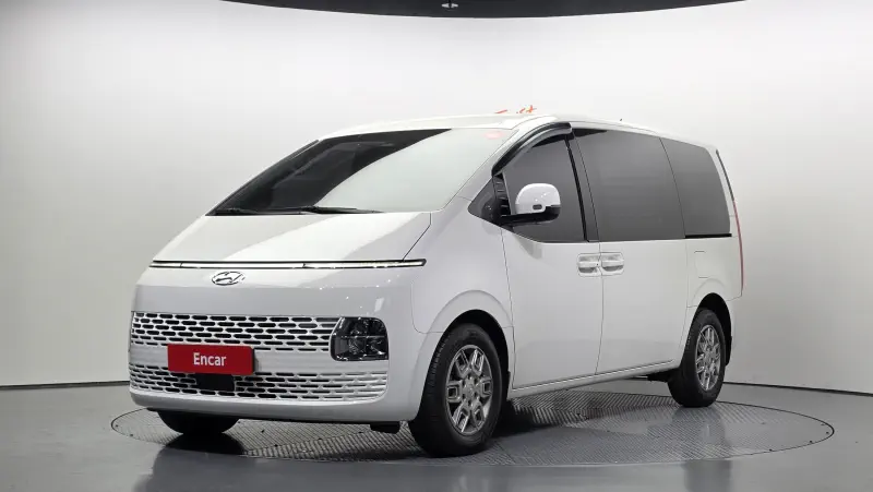 Hyundai Staria