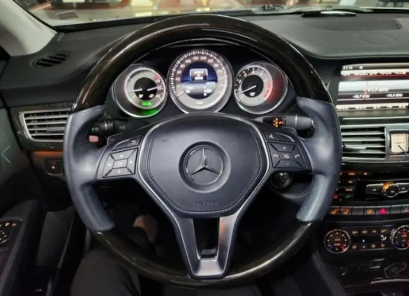 Mercedes-Benz CLS-Class