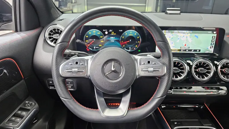 Mercedes-Benz GLA-Class