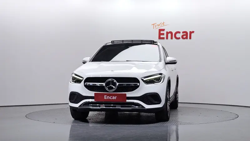 Mercedes-Benz GLA-Class