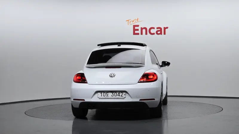 Volkswagen BEETLE