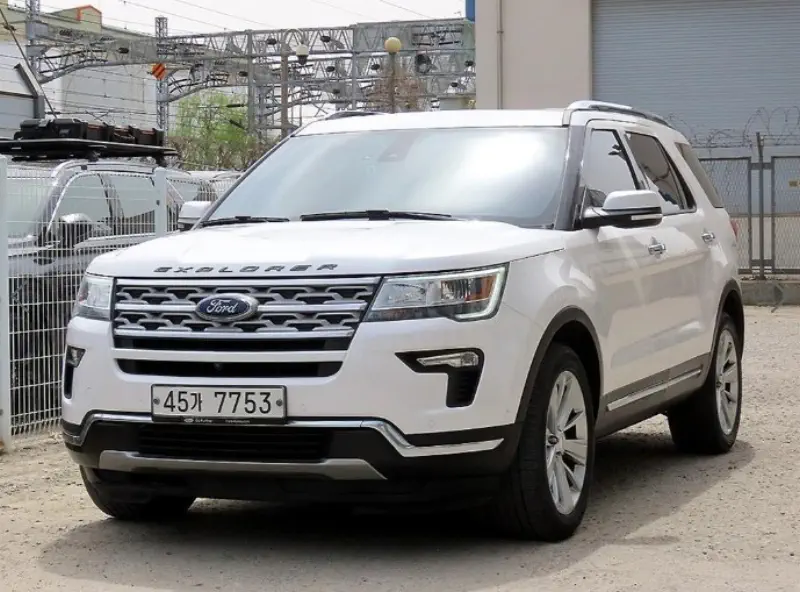 Ford EXPLORER