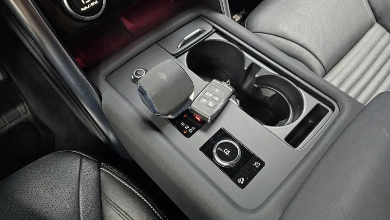 Land Rover DISCOVERY