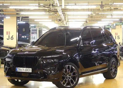 BMW X7