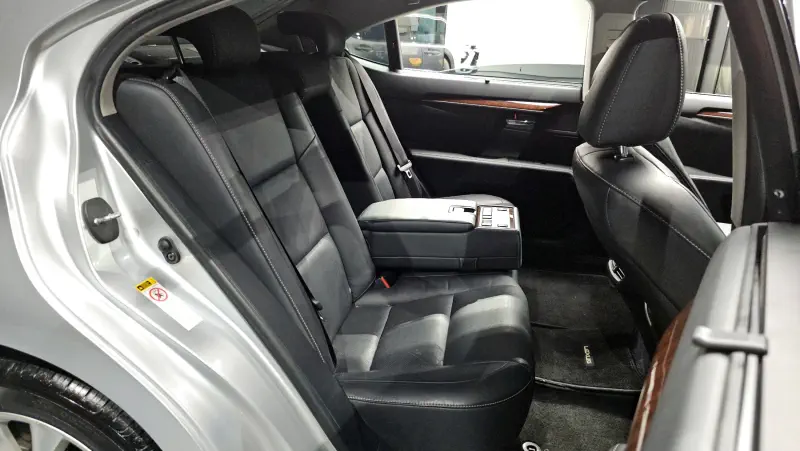 Lexus ES300h