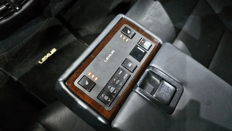 Lexus ES300h