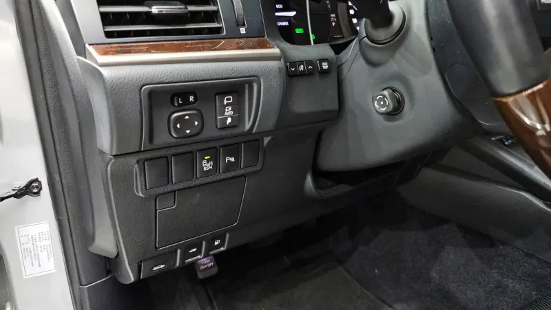 Lexus ES300h