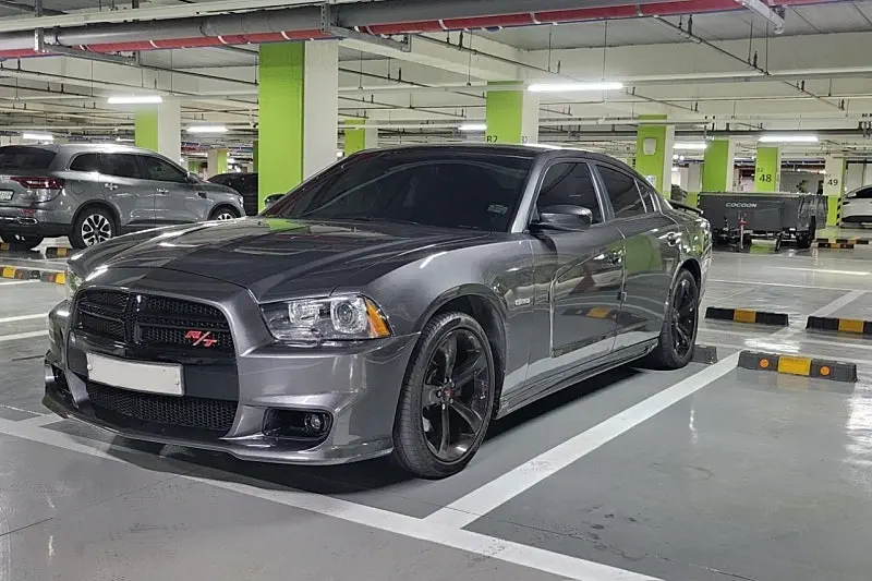 Dodge CHARGER
