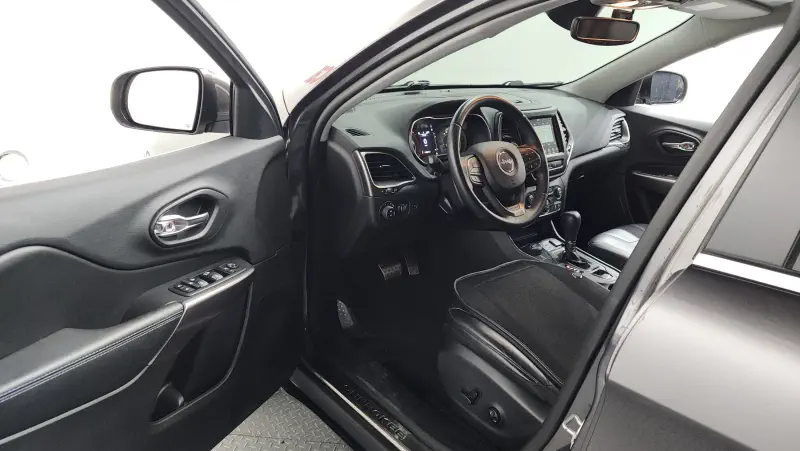 Jeep Cherokee