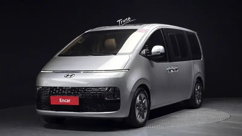 Hyundai Staria
