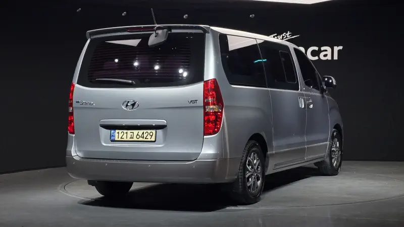 Hyundai Grand Starex
